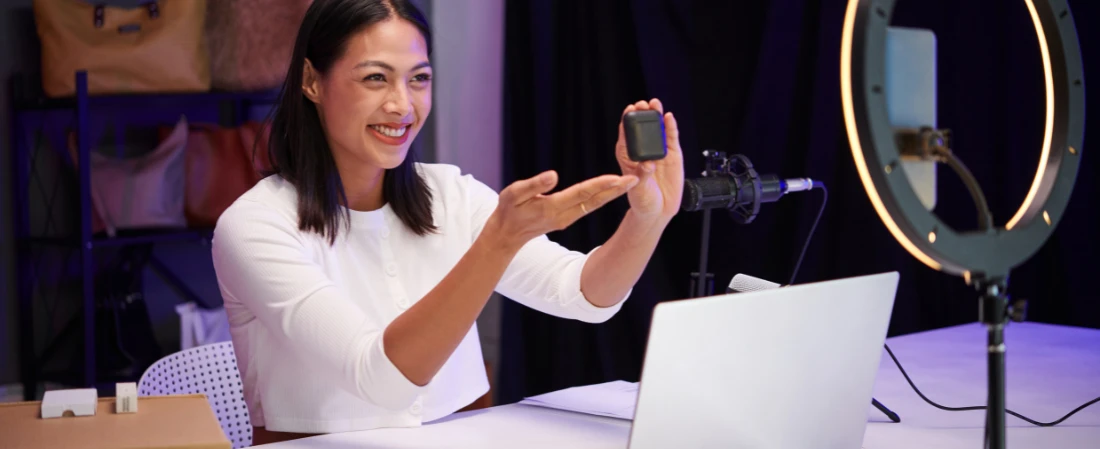 Crowdscripted: How Fandom Collectives Co-Author the Next Generation of Stories