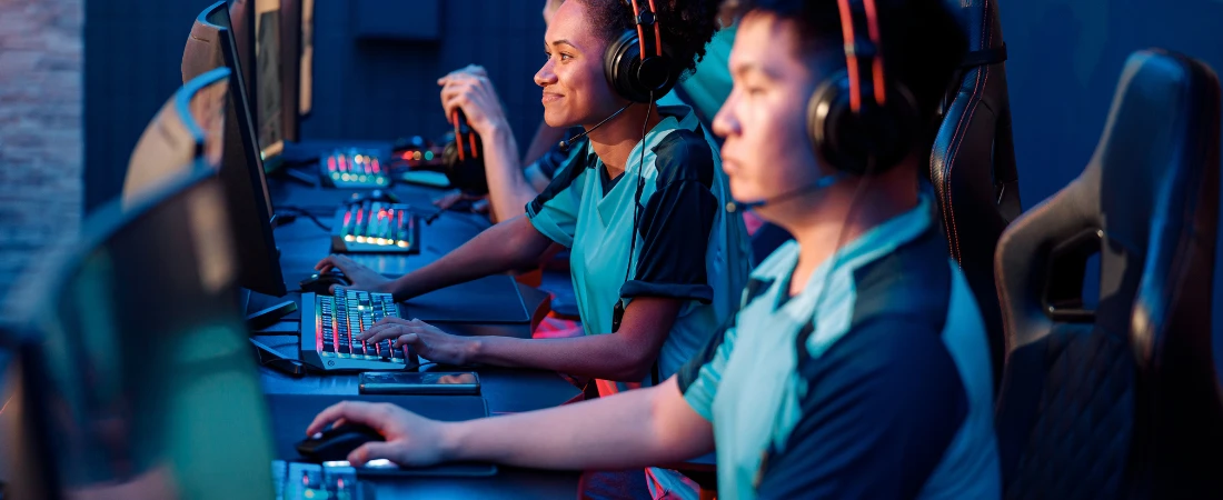 Gaming Culture, Esports Economies, and Interactive Media