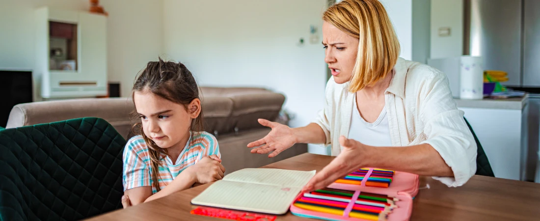 How Invisible Interface Timing Decisions Affect Perceived Story Quality