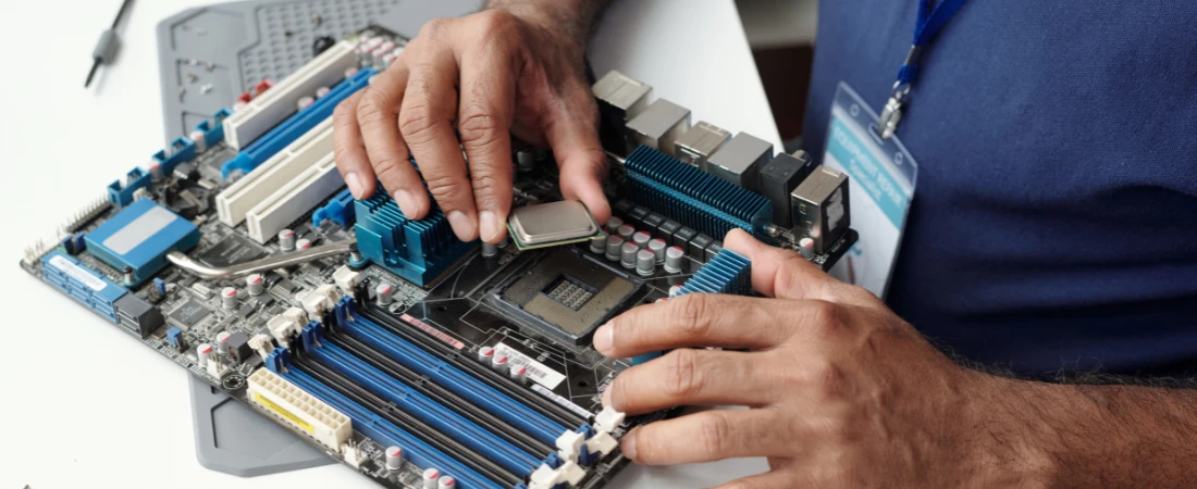 Beyond Screens: How Ambient Computing Is Blending Technology into Daily Life