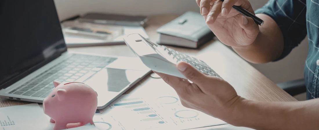 Predictive Saving Models: How AI Anticipates Financial Stress Before It Hits