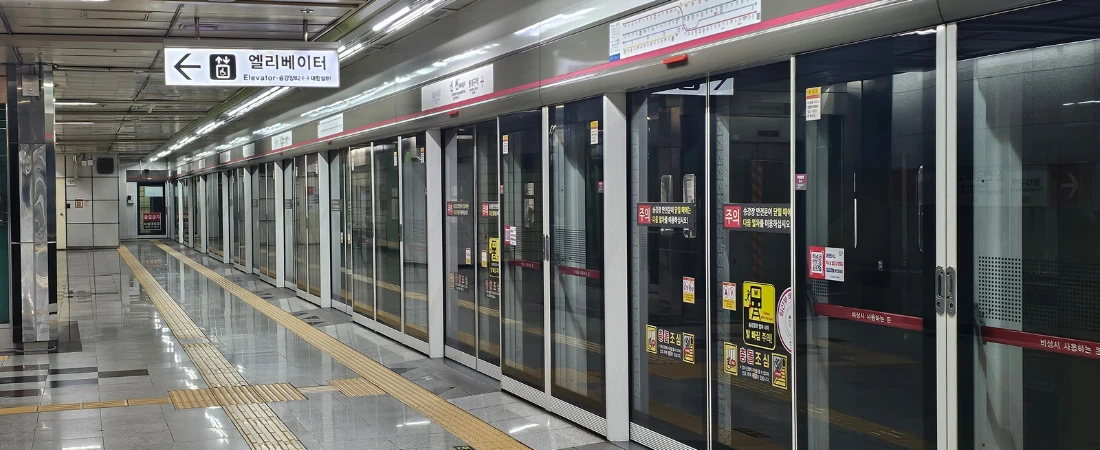 Cognitive Bandwidth Economy: Why Attention, Not Data, Is the Real Tech Currency