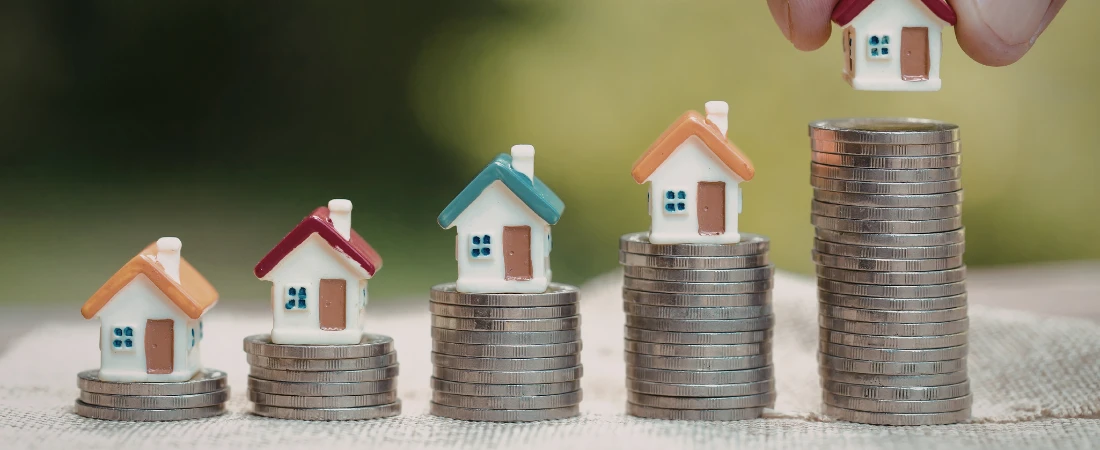 Low-Variance Wealth Building: Why Predictability Beats Risk