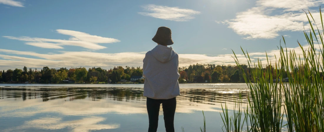 Nervous-System Friendly Travel: Designing Journeys That Regulate Stress Automatically
