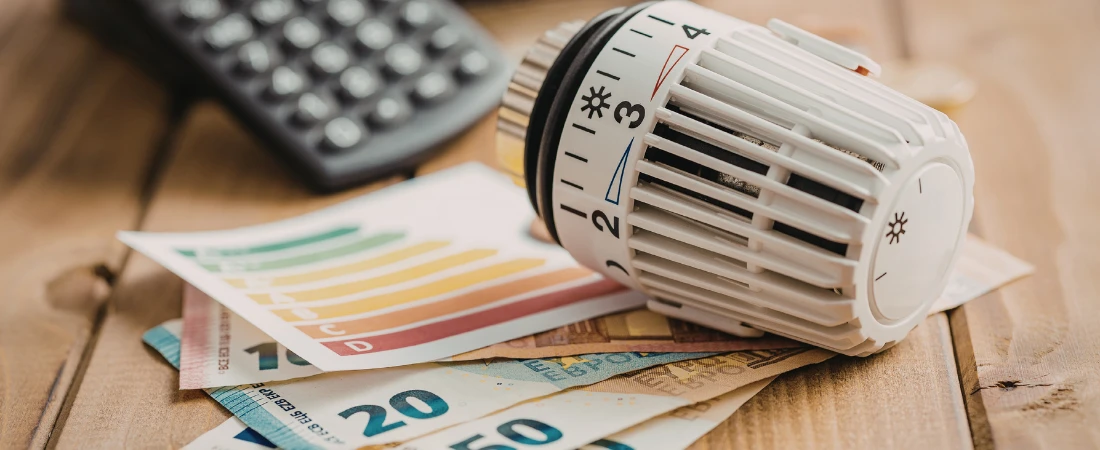 Decision Fatigue Finance: Why Money Feels Hard Even When Numbers Are Simple