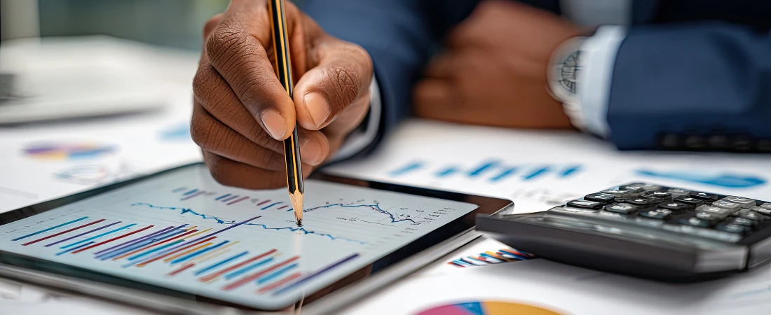 Decision Fatigue Finance: Why Money Feels Hard Even When Numbers Are Simple