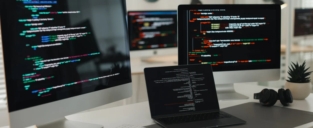 Background-Respectful Software – Tools That Know When Not to Speak