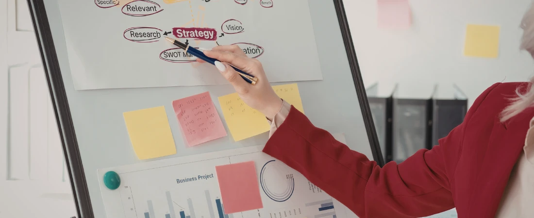 Low-Friction Arrival Systems – Removing First-Day Decisions That Drain Energy