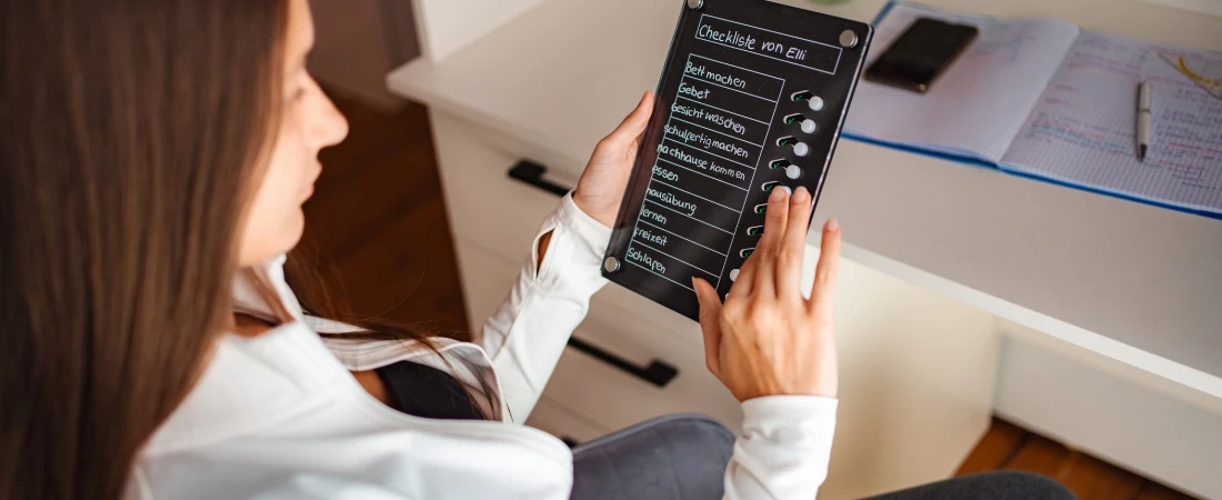 Digital Energy Forecasting – Predicting Screen-Time Fatigue Before It Impacts Productivity