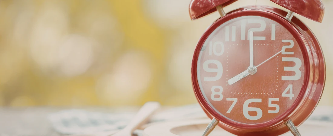 Jet-Lag Recovery Layering – Stacking Light Exposure, Meal Timing, and Movement Patterns to Accelerate Biological Adjustment