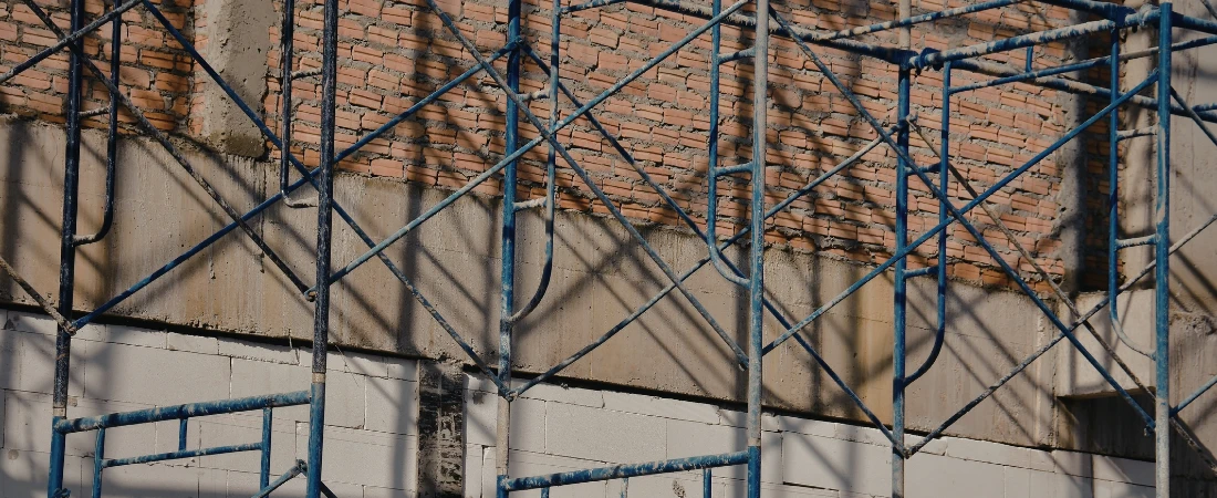 Digital Minimalism Transition Frameworks – Gradually Reducing Platform Dependency Without Triggering Withdrawal Patterns