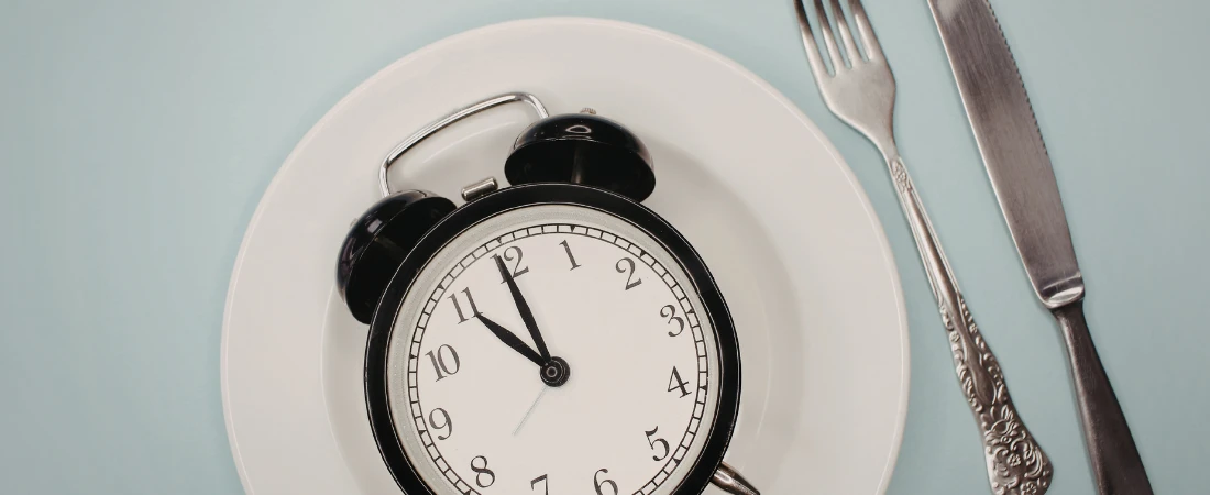 Circadian-Safe Arrival Planning: Designing First-Night Routines That Protect Sleep Cycles