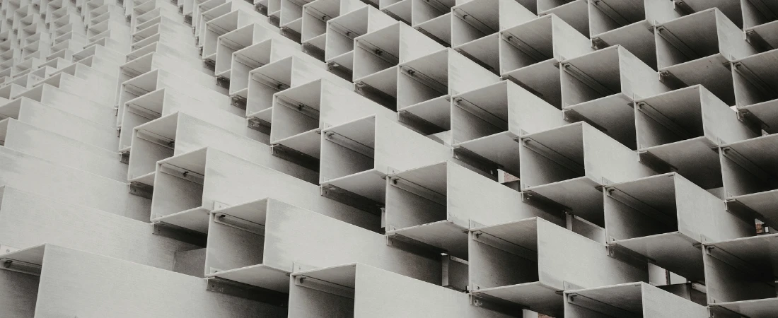 Circadian-Safe Arrival Planning: Designing First-Night Routines That Protect Sleep Cycles