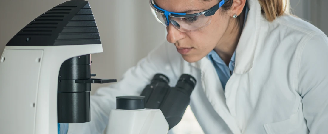 Algorithmic Awareness Training: Understanding How Recommendation Systems Shape Decisions