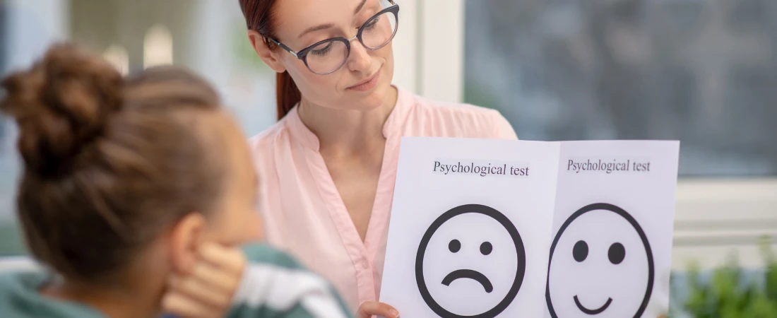 Slow-Transit Urbanism: Exploring Cities Through Public Transport Psychology