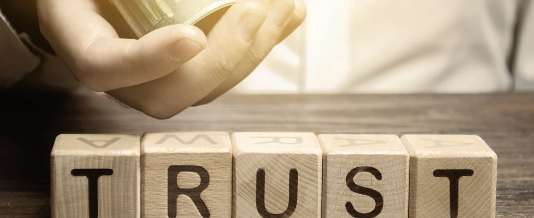 Algorithmic Trust Calibration: Measuring When to Rely on Automation vs Human Judgment