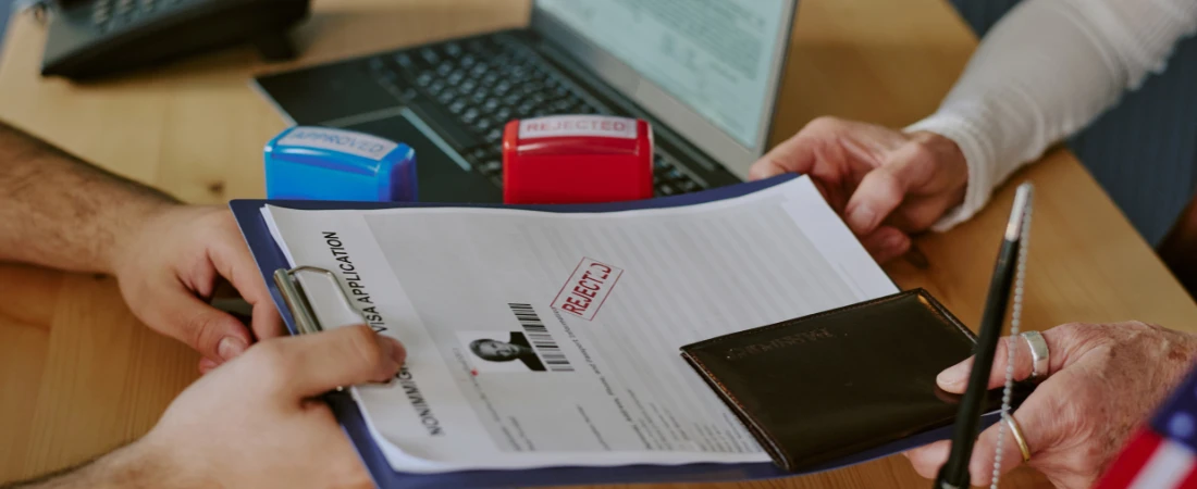 Distributed Digital Governance Models – Decentralizing Decision-Making on Online Platforms