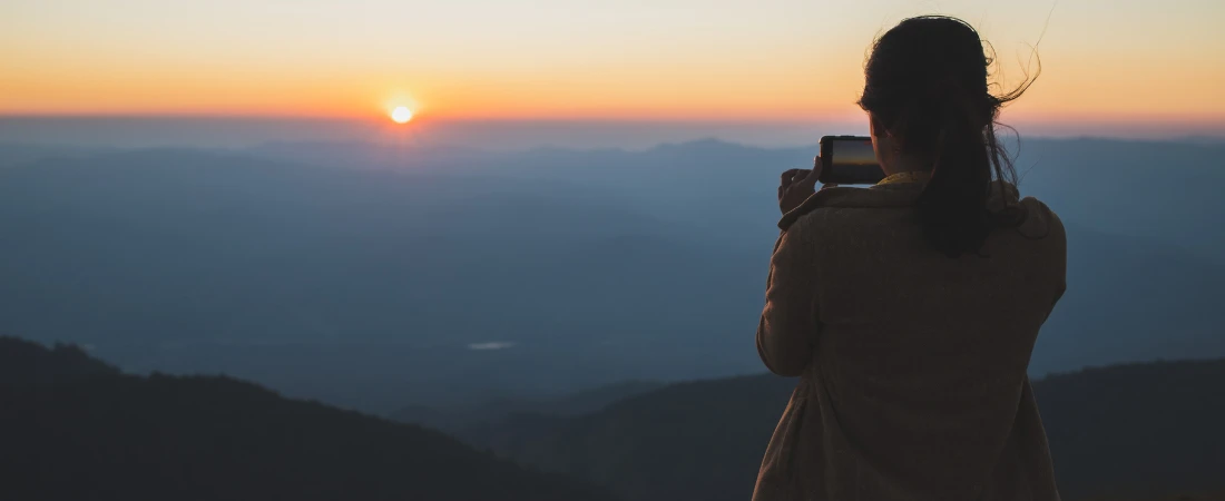 Restorative Travel Environment Design: Creating Stress-Free and Mentally Rejuvenating Travel Experiences