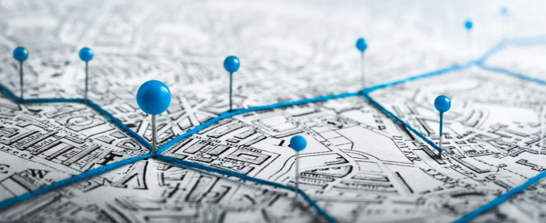 Urban Green Corridor Exploration Systems: Discovering Cities Through Nature Pathways