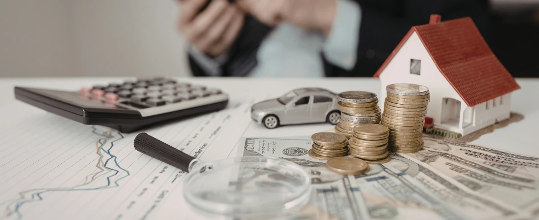 Smart Spending vs. Impulse Buying: Practicing Mindful Purchasing Habits