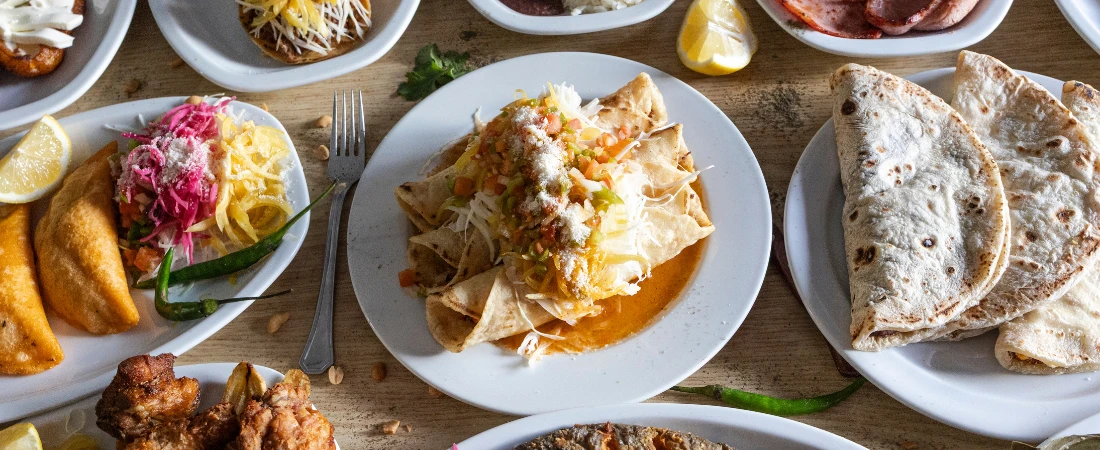 Local Food Culture Travel: Discovering Destinations Through Traditional Dishes and Street Food