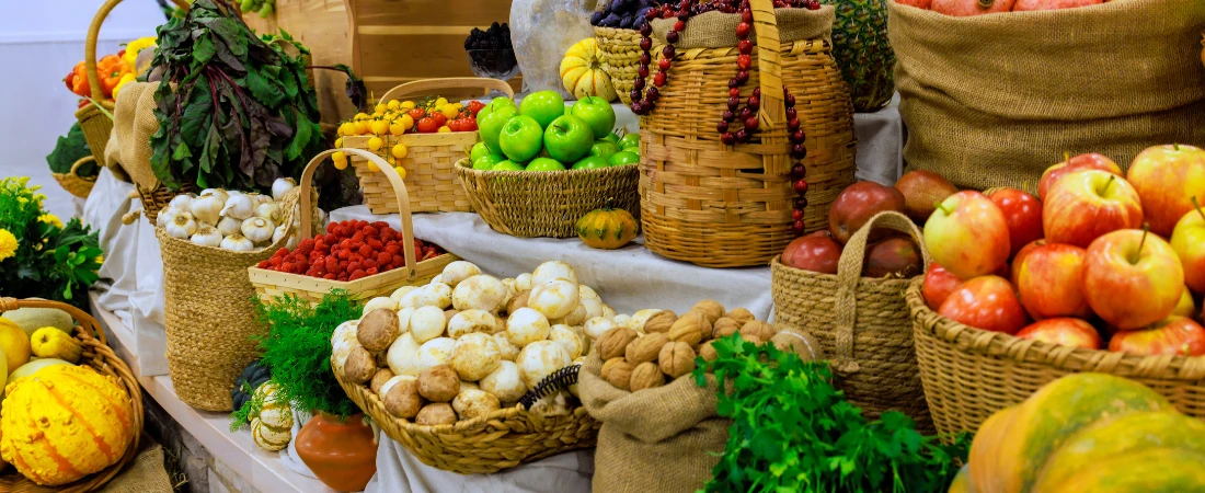 Local Food Culture Travel: Discovering Destinations Through Traditional Dishes and Street Food