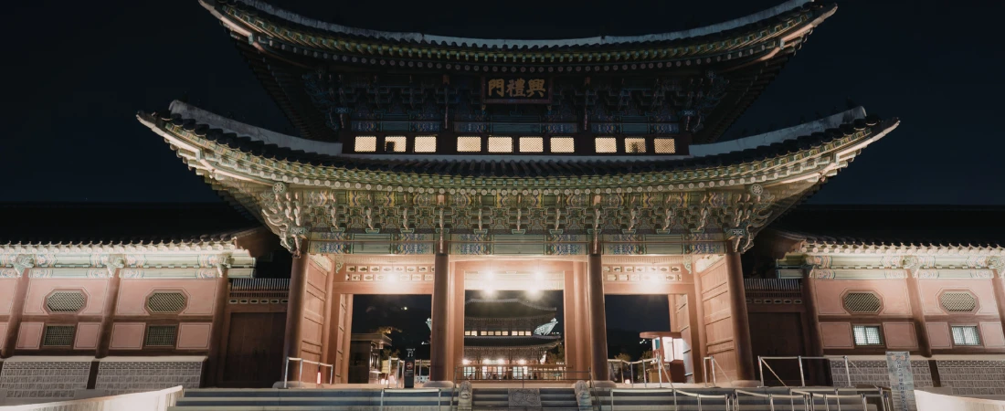 Food Foraging Tourism: Exploring Wild Edible Plants and Culinary Traditions