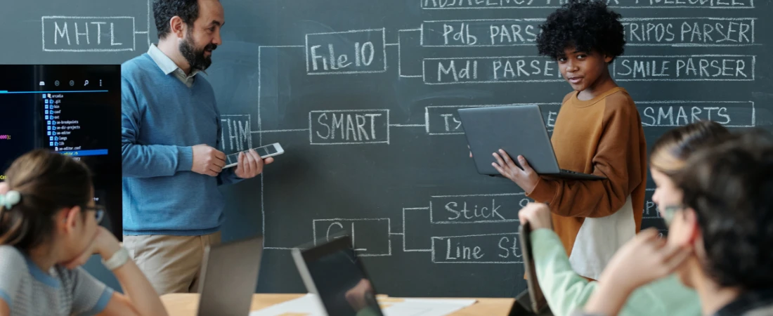 Contextual Computing and Environment-Aware Digital Experiences: The Future of Smart Interaction