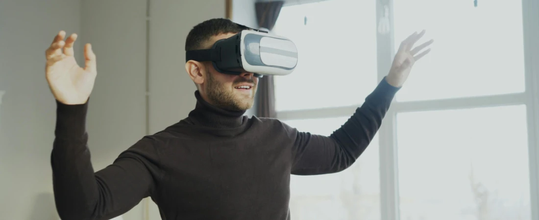 Extended Reality Collaboration Ecosystems and Immersive Human-Machine Interaction Platforms