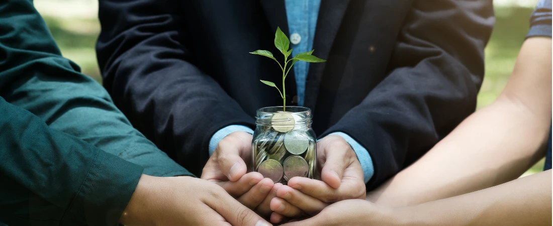 Carbon-Smart Tourism: New Strategies for Reducing the Environmental Cost of Travel